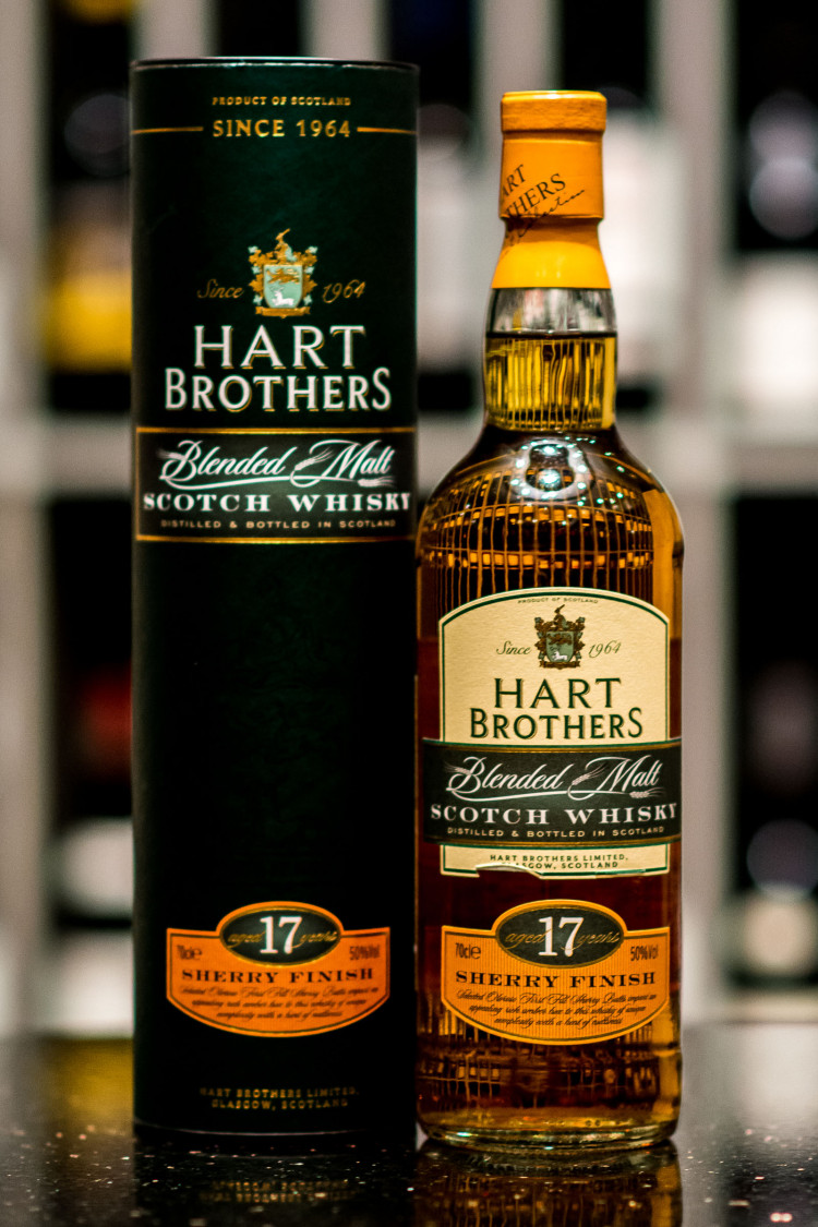 Виски хорошего качества в россии. Виски Харт бразерс 17 лет Шерри финиш шотландский. Виски марки Blended Scotch Whiskey. Виски Scotch Terrier 0.25. Шотландский скотч.